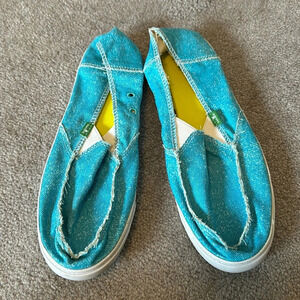 SANUK Blue Loafer EUC 11